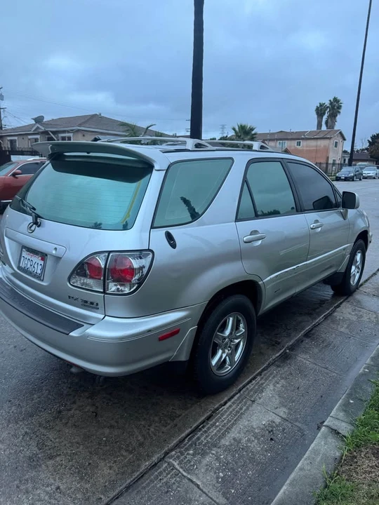 2001 Lexus RX 1st Gen - Image 4 of 12