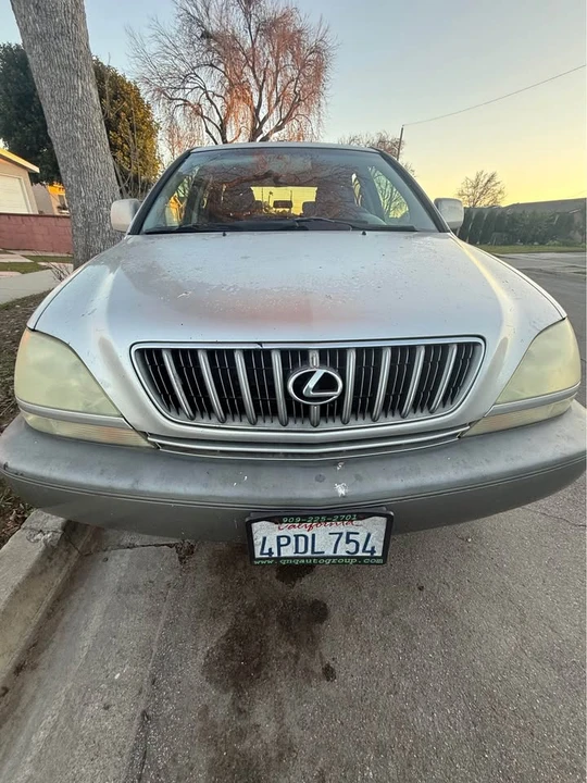 2001 Lexus RX 1st Gen - Image 3 of 8