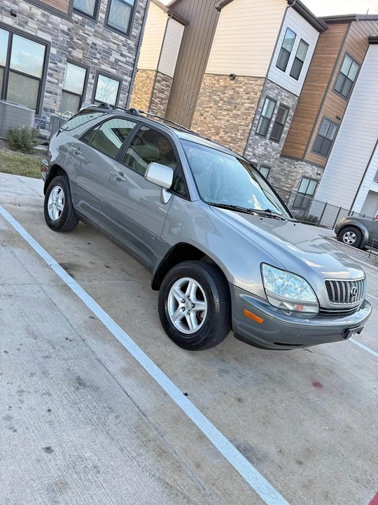 2001 Lexus RX 1st Gen - Image 2 of 16