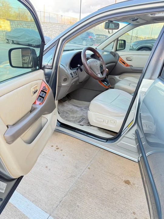 2001 Lexus RX 1st Gen - Image 6 of 16