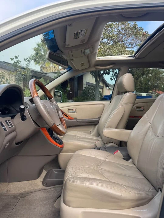 2001 Lexus RX 1st Gen - Image 9 of 9