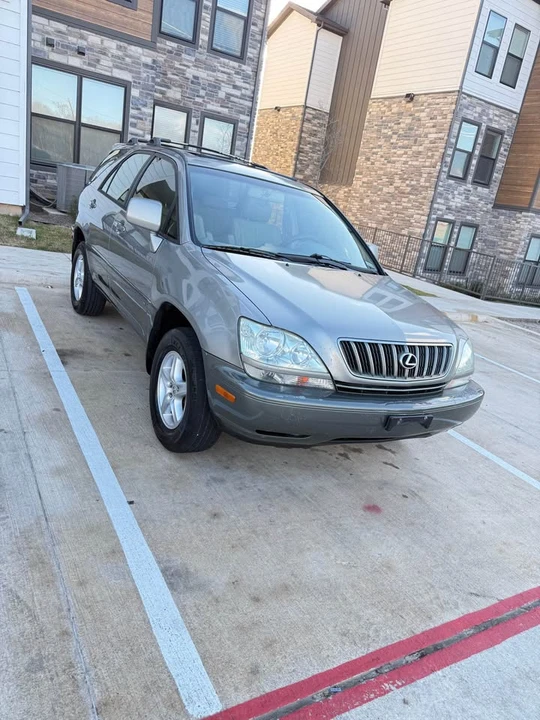 2001 Lexus RX 1st Gen - Image 13 of 16