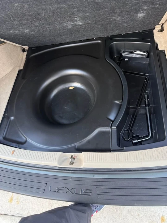 2001 Lexus RX 1st Gen - Image 15 of 16