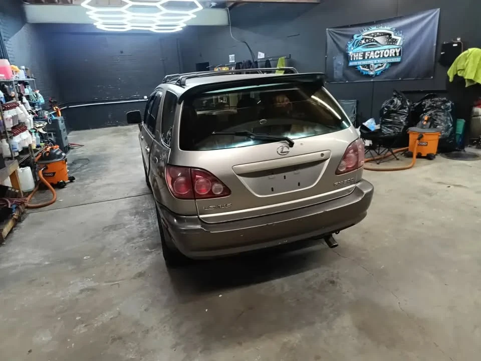 2001 Lexus RX 1st Gen - Image 2 of 14