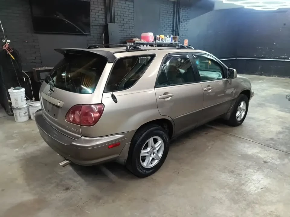 2001 Lexus RX 1st Gen - Image 4 of 14