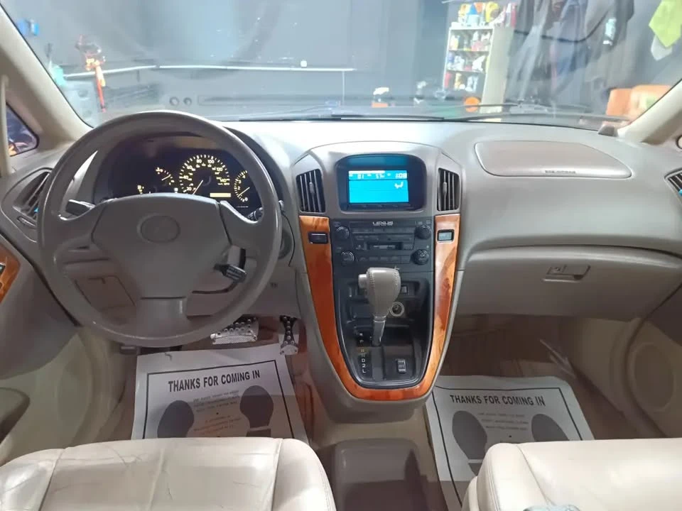2001 Lexus RX 1st Gen - Image 8 of 14
