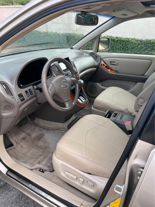 2001 Lexus RX 1st Gen - Image 12 of 14