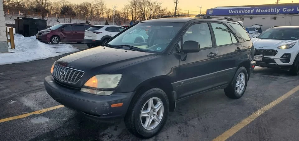 2001 Lexus RX 1st Gen - Image 3 of 11