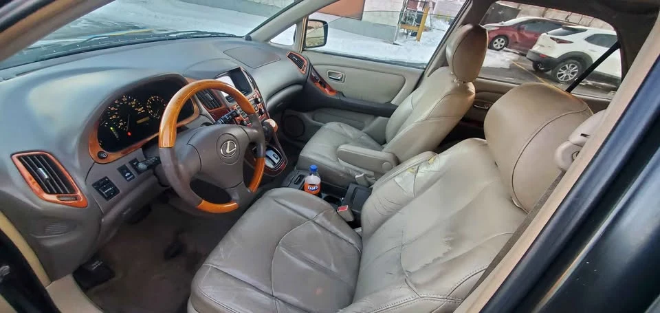 2001 Lexus RX 1st Gen - Image 9 of 11
