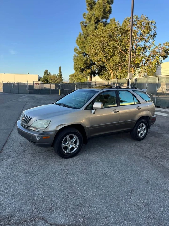 2001 Lexus RX 1st Gen - Image 3 of 14