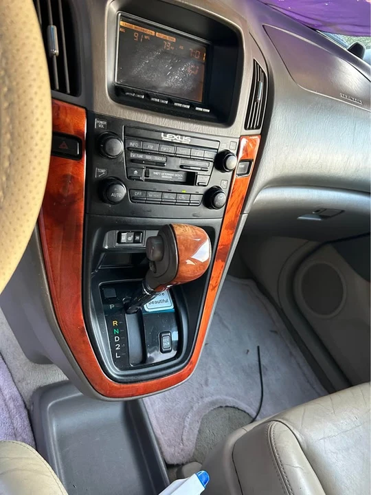 2001 Lexus RX 1st Gen - Image 8 of 16