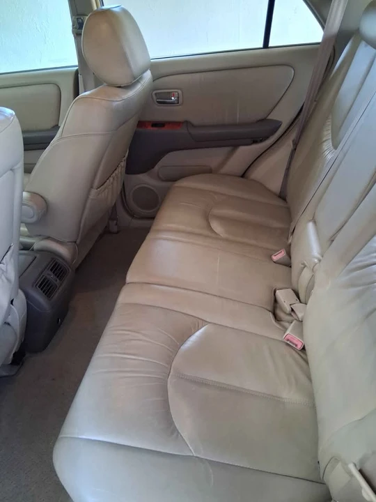 2001 Lexus RX 1st Gen - Image 8 of 9