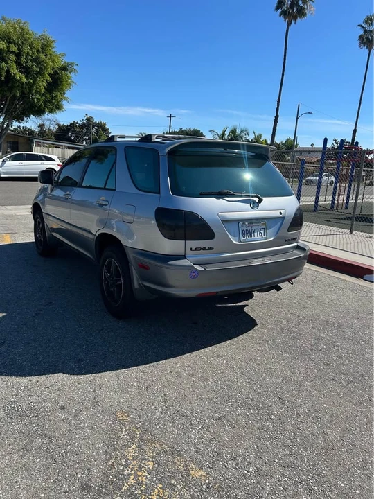 2001 Lexus RX 1st Gen - Image 4 of 6