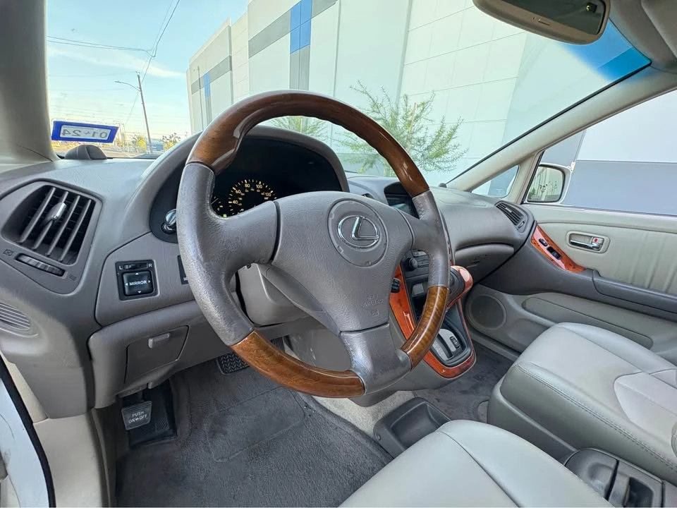 2001 Lexus RX 1st Gen - Image 7 of 16