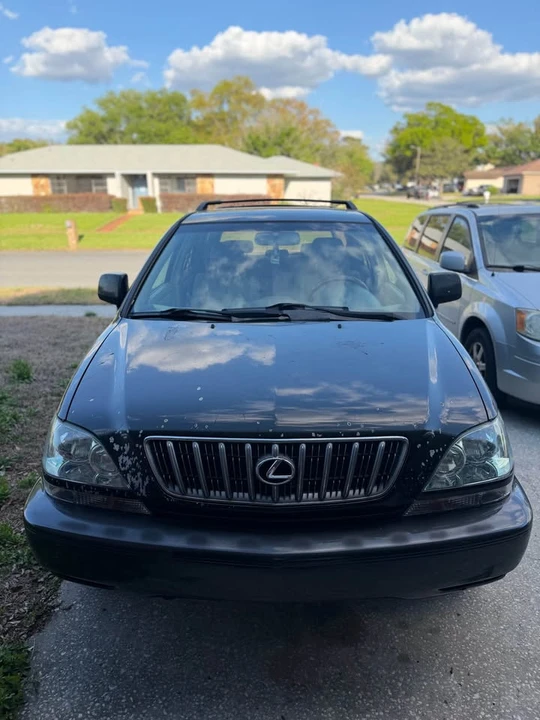 2001 Lexus RX 1st Gen - Image 5 of 13