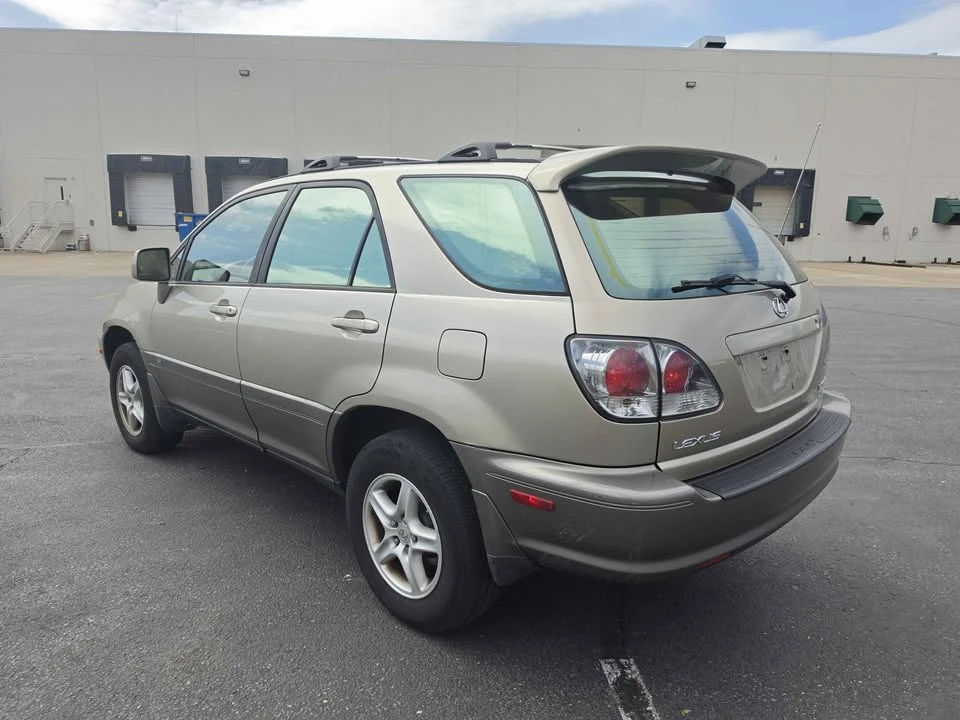2001 Lexus RX 1st Gen - Image 4 of 18