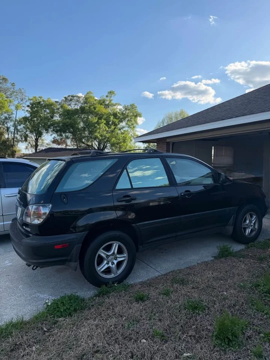 2001 Lexus RX 1st Gen - Image 4 of 13