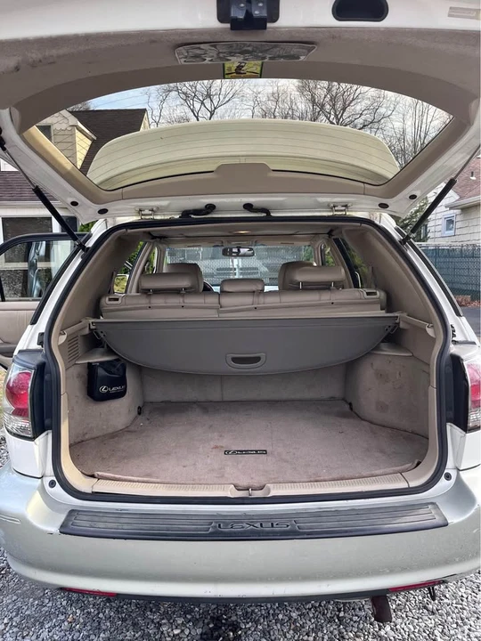 2001 Lexus RX 1st Gen - Image 11 of 15