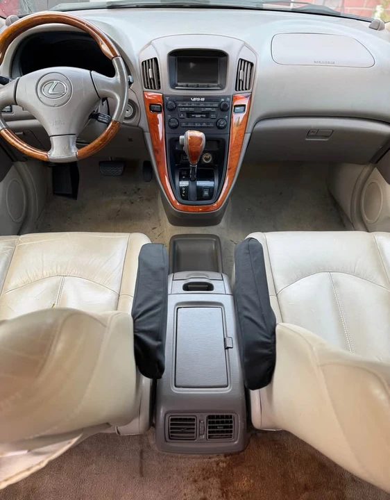 2001 Lexus RX 1st Gen - Image 8 of 13
