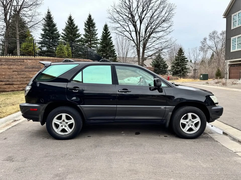 2001 Lexus RX 1st Gen - Image 3 of 14