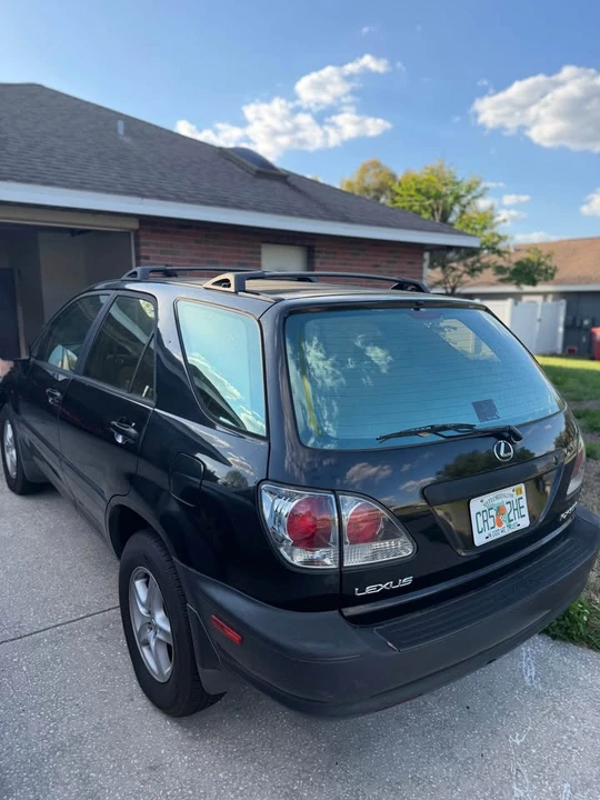 2001 Lexus RX 1st Gen - Image 3 of 13