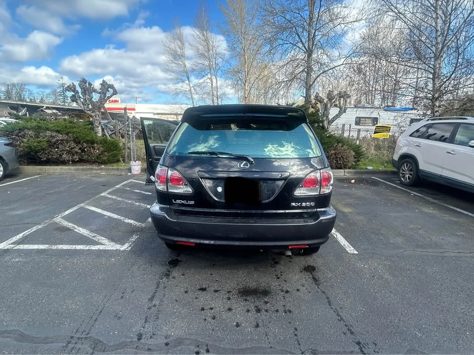 2001 Lexus RX 1st Gen - Image 4 of 5