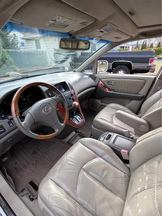 2001 Lexus RX 1st Gen - Image 7 of 15