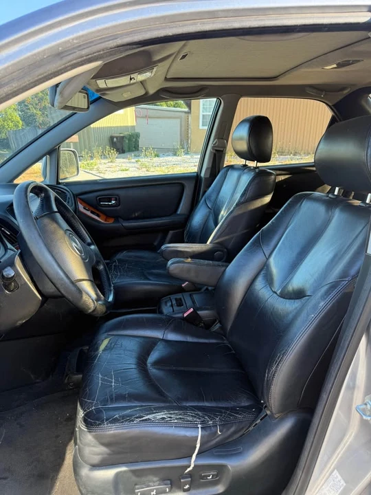 2001 Lexus RX 1st Gen - Image 5 of 7