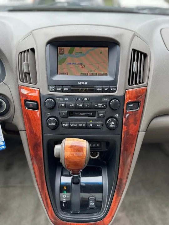 2001 Lexus RX 1st Gen - Image 12 of 16