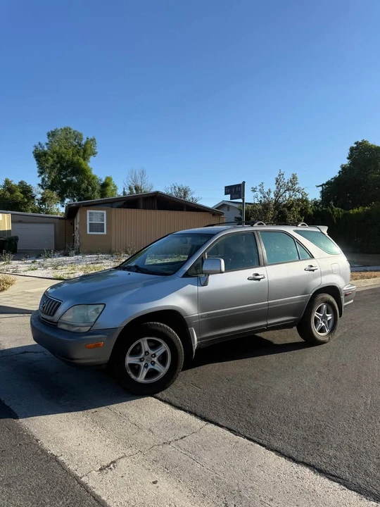 2001 Lexus RX 1st Gen - Image 3 of 7