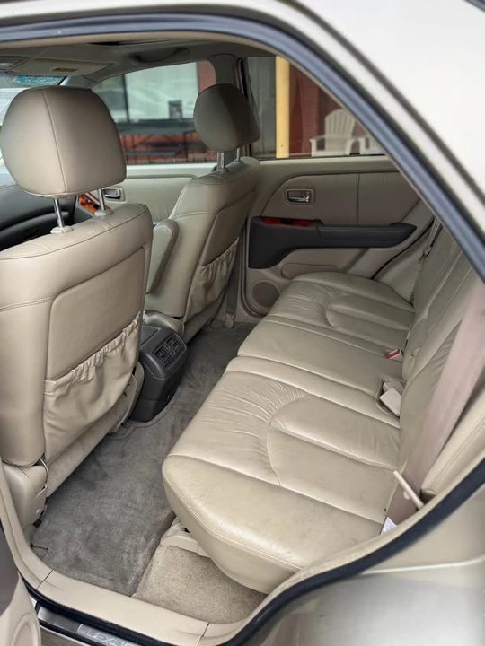 2001 Lexus RX 1st Gen - Image 10 of 16