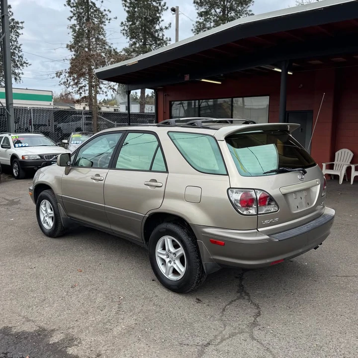 2001 Lexus RX 1st Gen - Image 3 of 16
