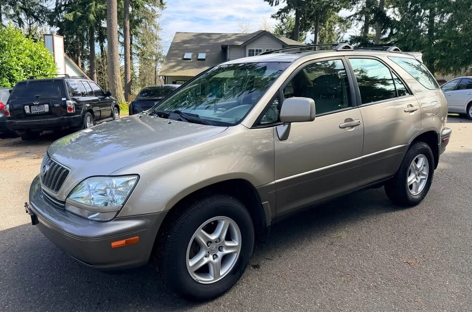 2001 Lexus RX 1st Gen - Image 2 of 10