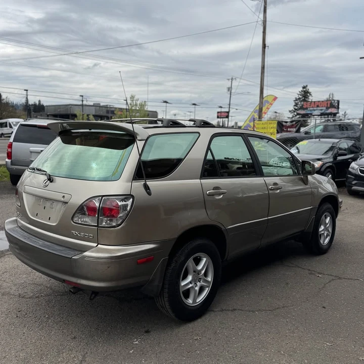 2001 Lexus RX 1st Gen - Image 5 of 16