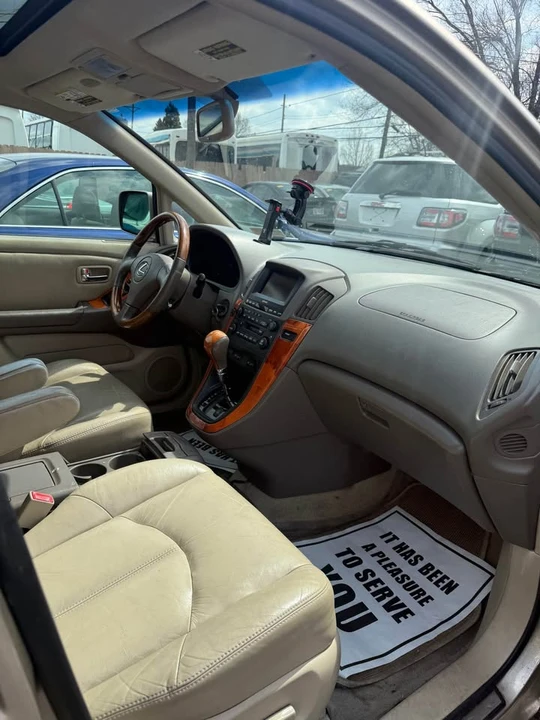 2001 Lexus RX 1st Gen - Image 12 of 18