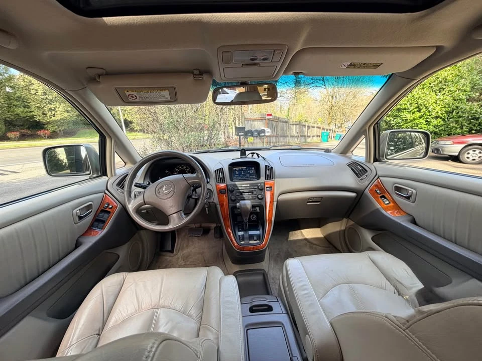 2001 Lexus RX 1st Gen - Image 10 of 10