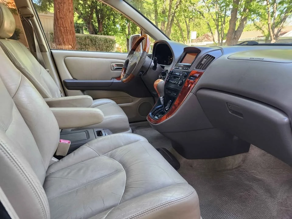 2001 Lexus RX 1st Gen - Image 16 of 19