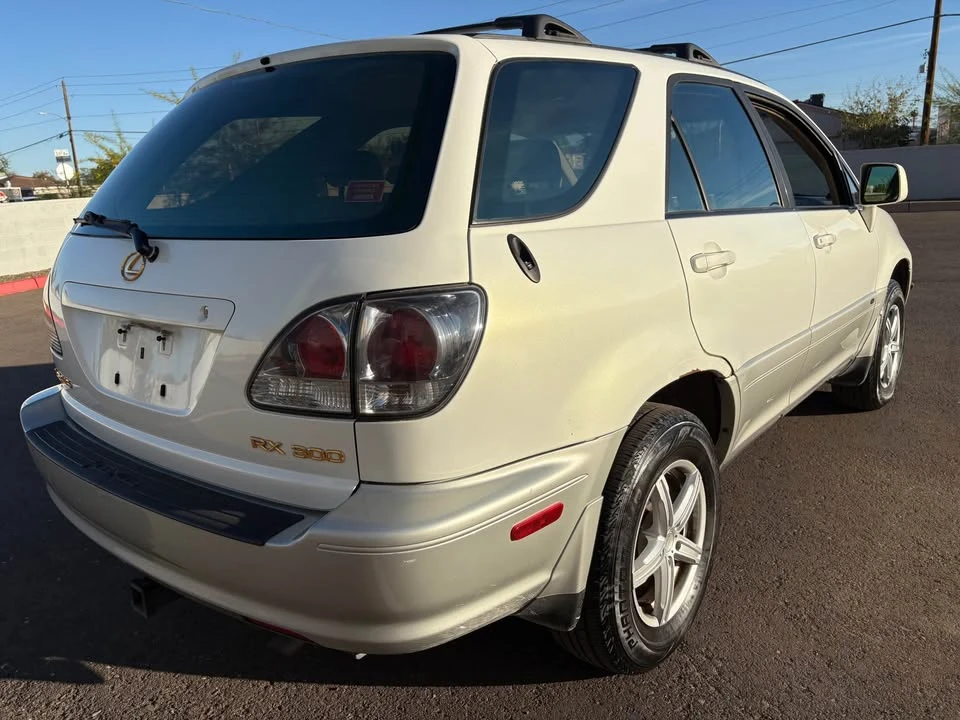 2001 Lexus RX 1st Gen - Image 7 of 16