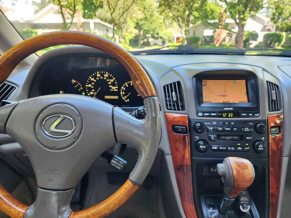 2001 Lexus RX 1st Gen - Image 16 of 18