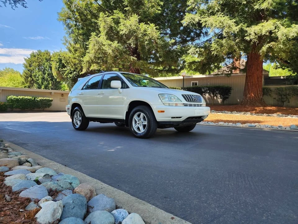 2001 Lexus RX 1st Gen - Image 3 of 19