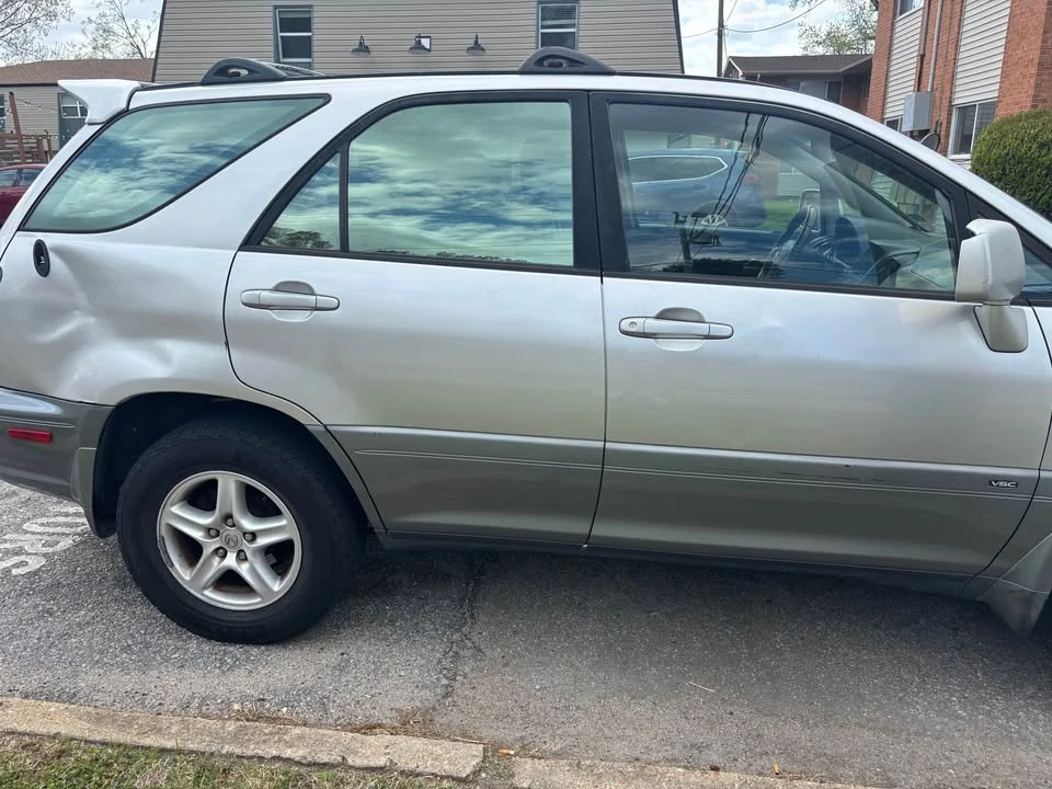 2001 Lexus RX 1st Gen - Image 3 of 6