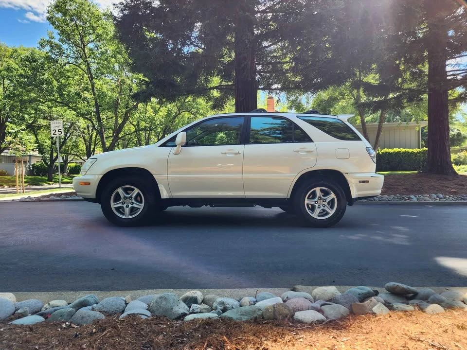 2001 Lexus RX 1st Gen - Image 4 of 18