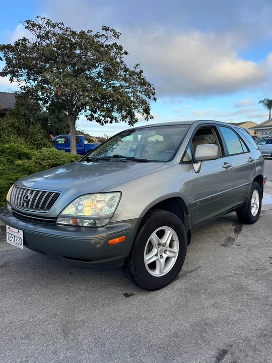 2001 Lexus RX 1st Gen - Image 2 of 7