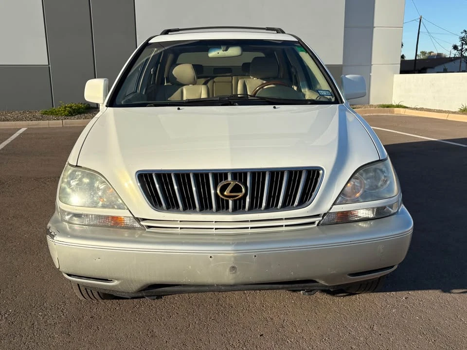 2001 Lexus RX 1st Gen - Image 5 of 16
