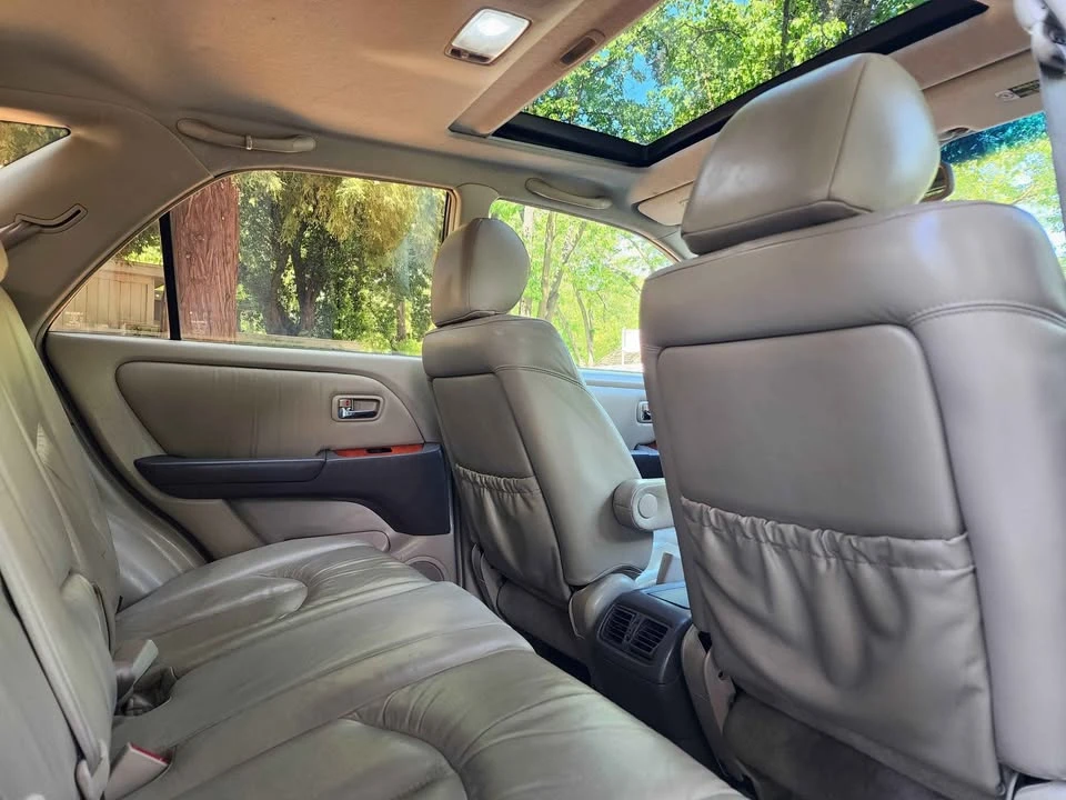 2001 Lexus RX 1st Gen - Image 14 of 18