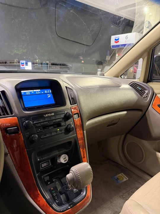 2001 Lexus RX 1st Gen - Image 2 of 4