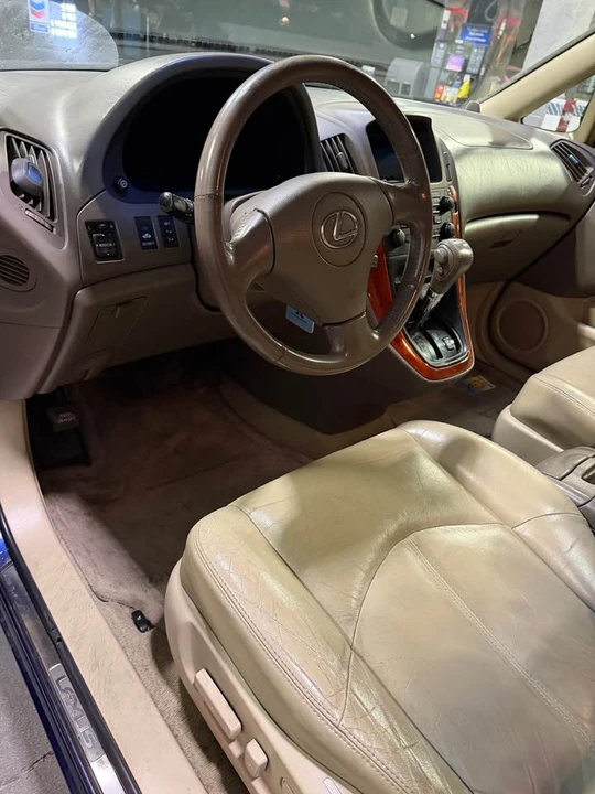 2001 Lexus RX 1st Gen - Image 3 of 4