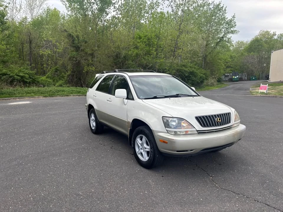2001 Lexus RX 1st Gen - Image 5 of 6