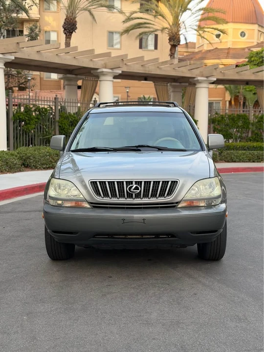 2001 Lexus RX 1st Gen - Image 2 of 14