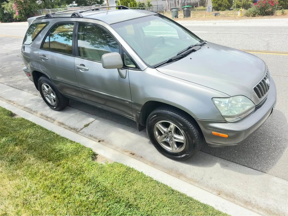 2001 Lexus RX 1st Gen - Image 6 of 13